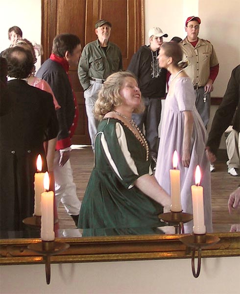 Jarot_Mansion/Lois in the Mirror